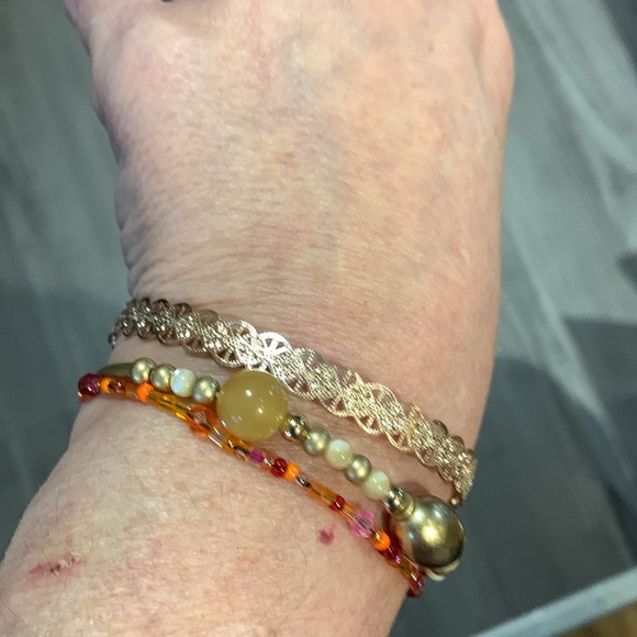 Three bracelets - Picture 3 of 8